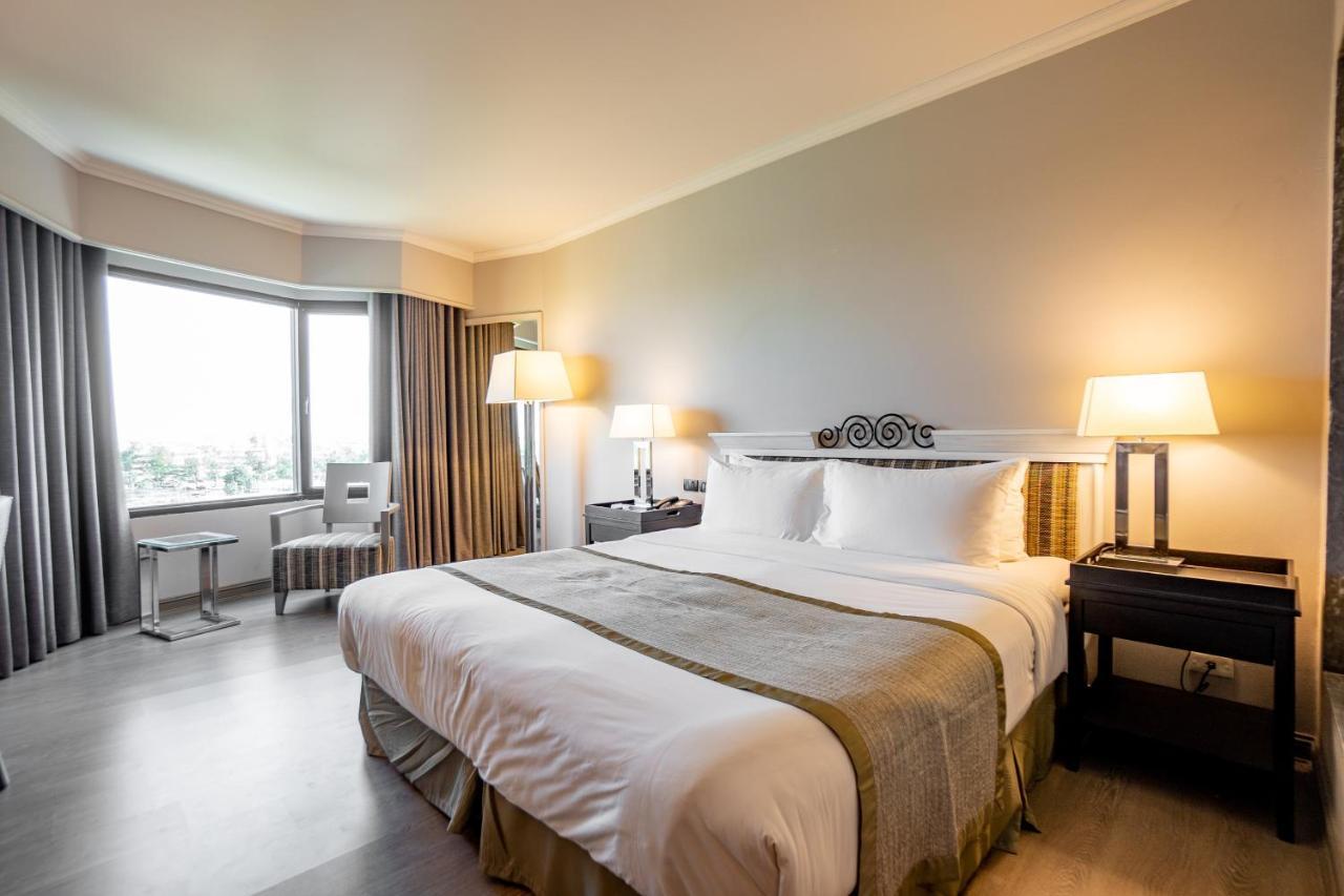 The Grand Riverside Hotel Phitsanulok Eksteriør billede