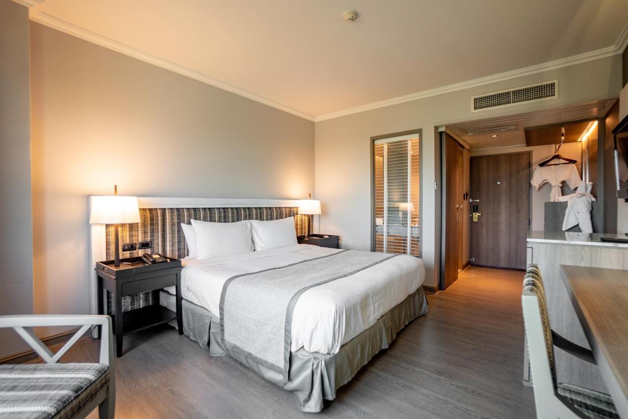The Grand Riverside Hotel Phitsanulok Eksteriør billede