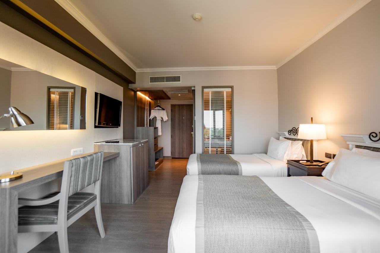 The Grand Riverside Hotel Phitsanulok Eksteriør billede