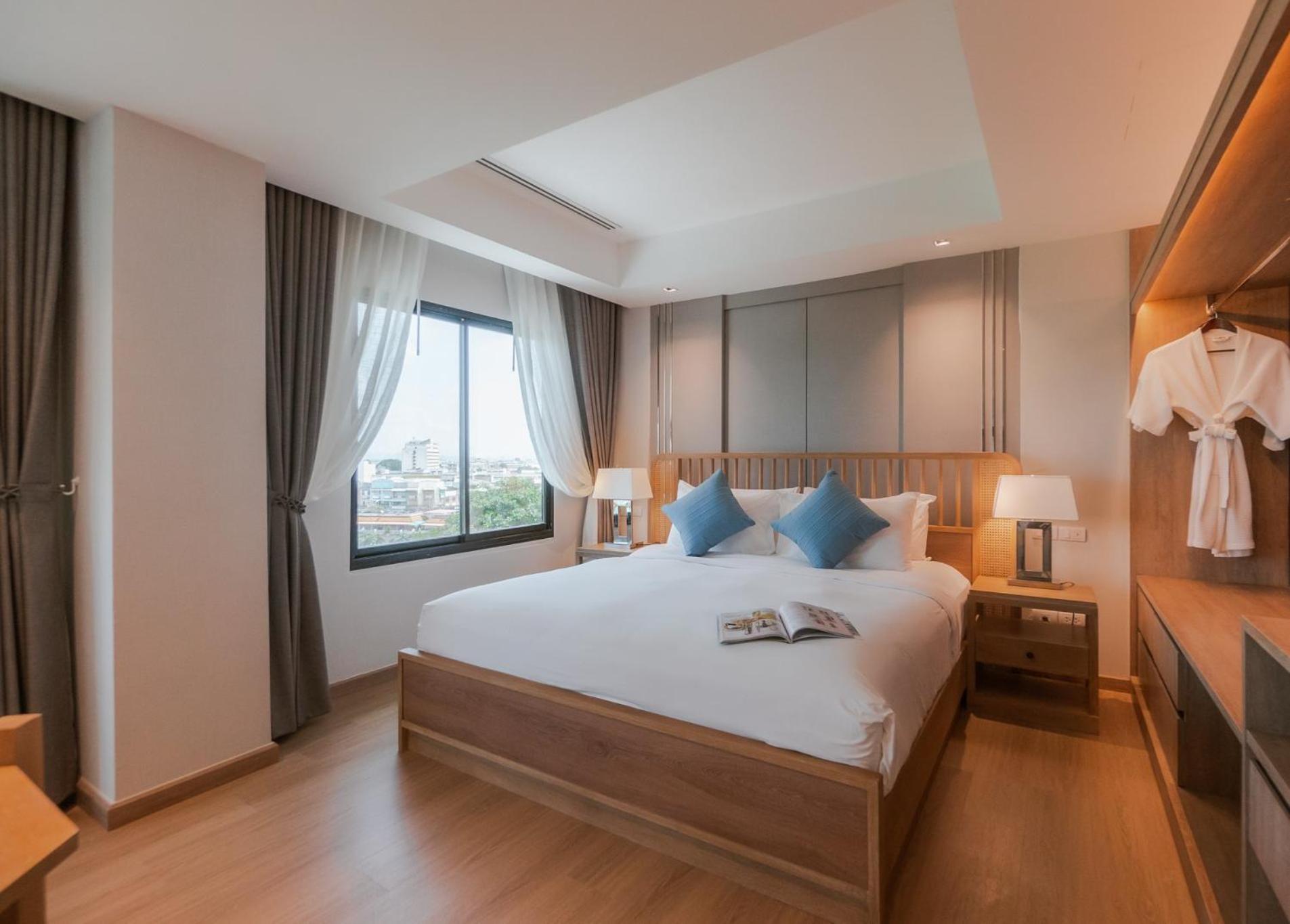 The Grand Riverside Hotel Phitsanulok Eksteriør billede