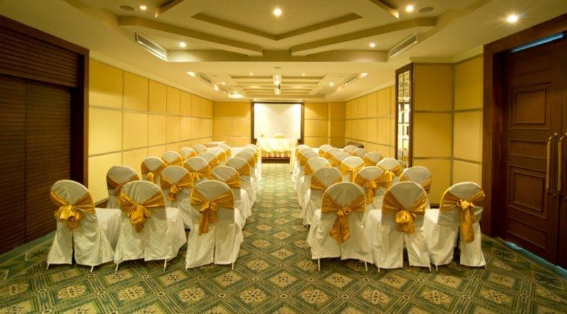 The Grand Riverside Hotel Phitsanulok Eksteriør billede